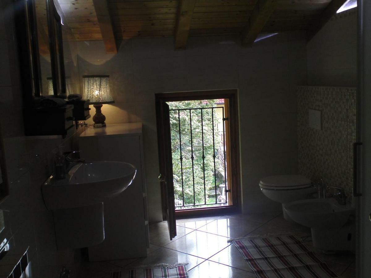 B&B I Ghiri Canzo Kültér fotó